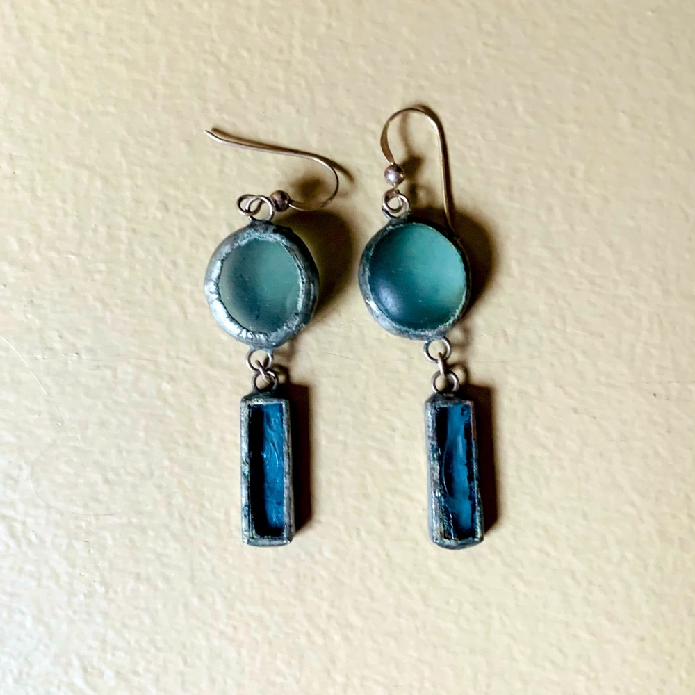 NWOT Clear, Bluish Glass Drop Earrings